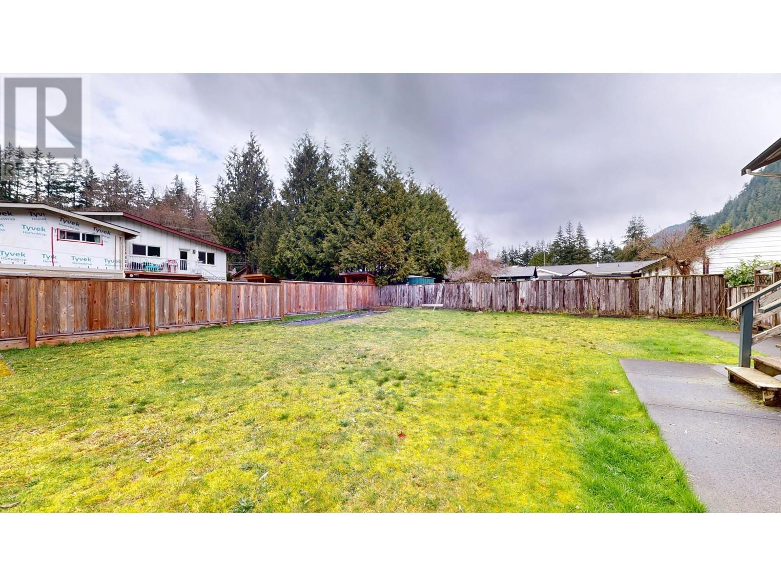 38351 Chestnut Avenue, Squamish, British Columbia  V8B 0W7 - Photo 7 - R2983484