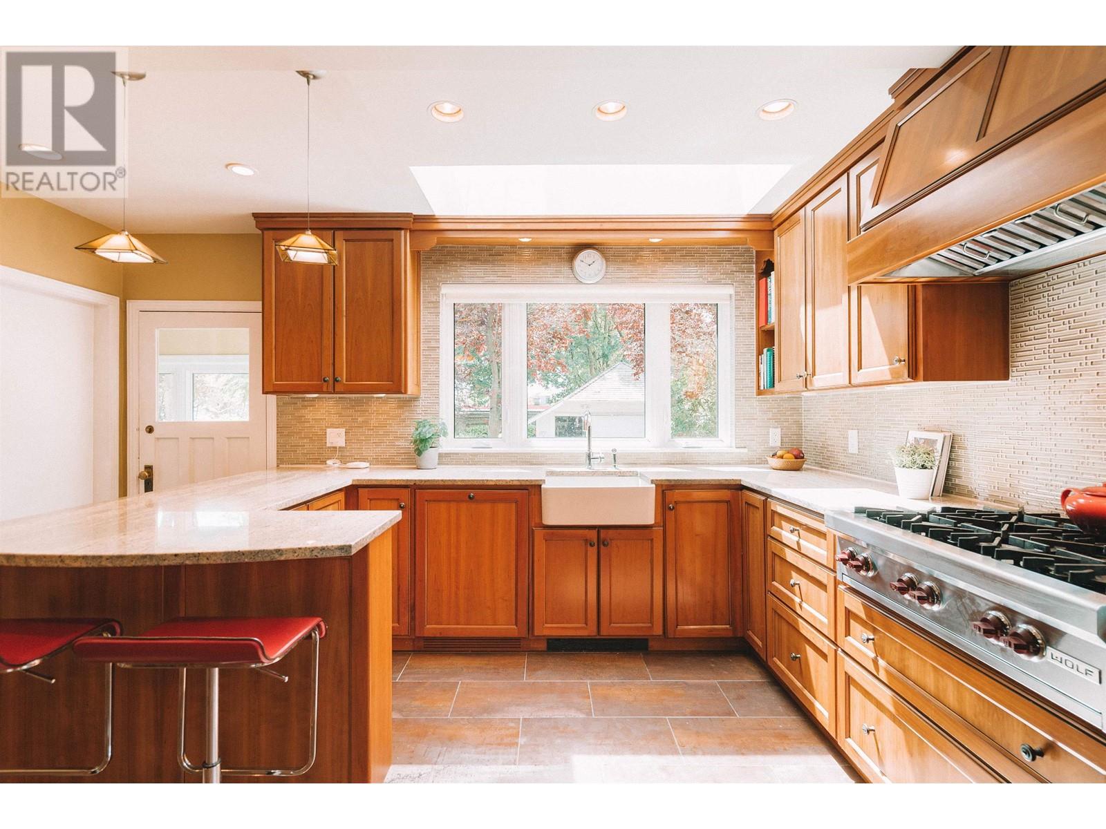 428 Fifth Street, New Westminster, British Columbia  V3L 2X6 - Photo 6 - R2983494