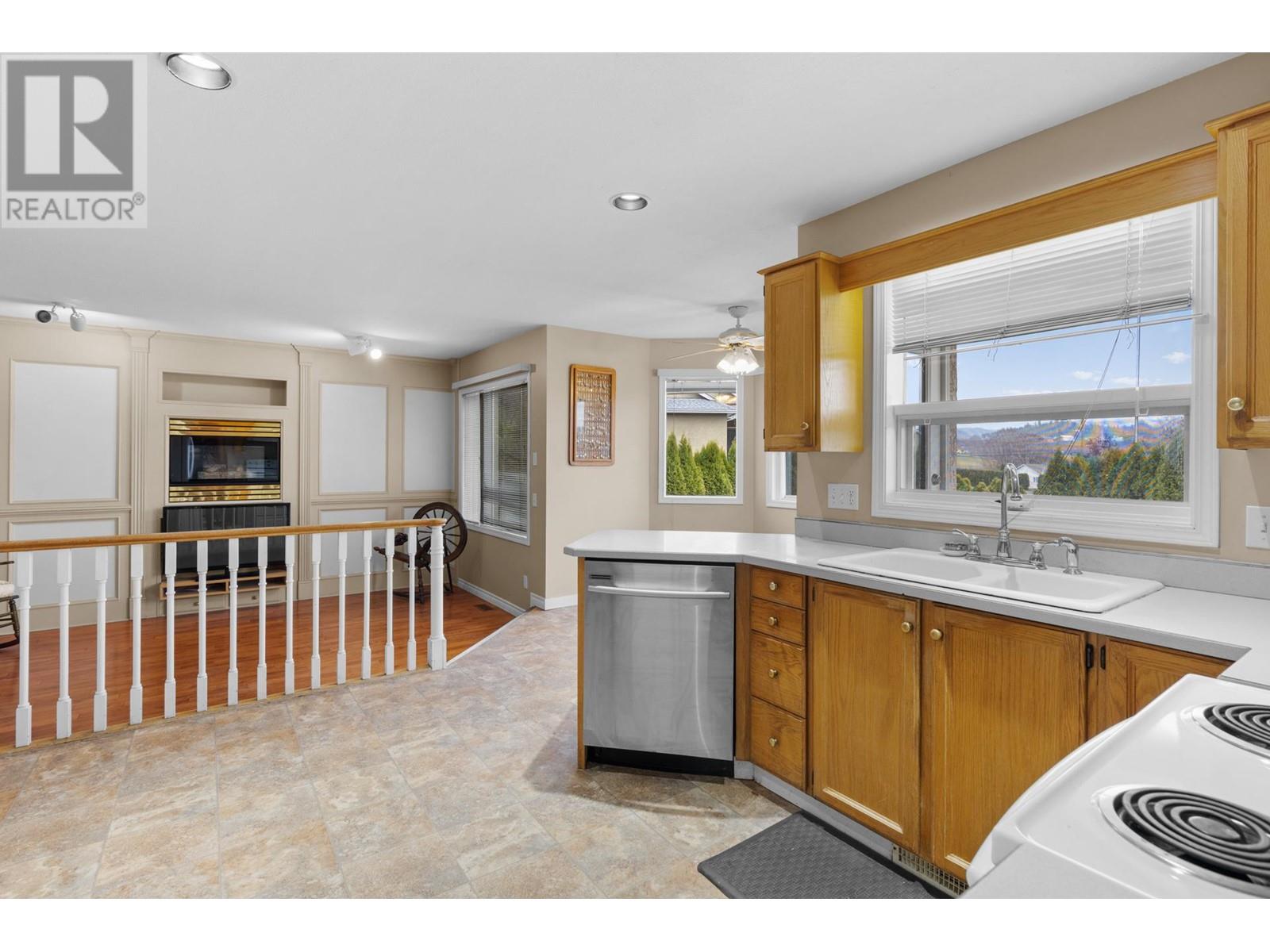 Property at 157 Southview Court image 1