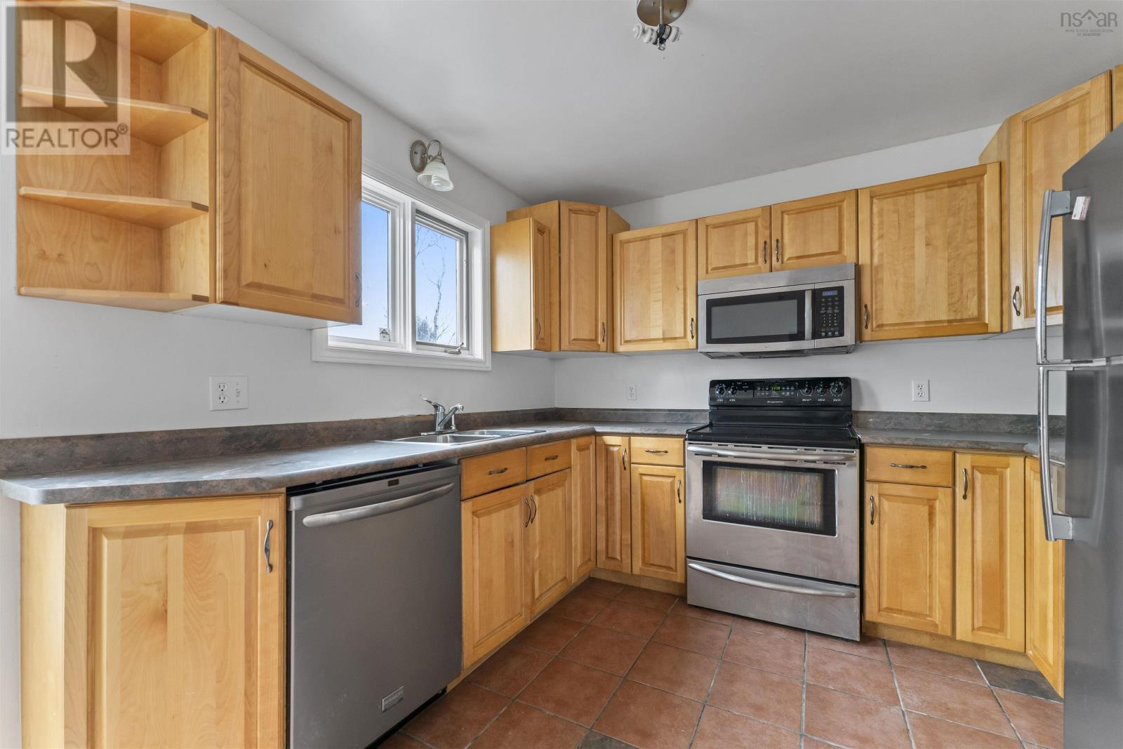 41 Portland Estates Boulevard, Dartmouth, Nova Scotia  B2W 6A1 - Photo 13 - 202506266