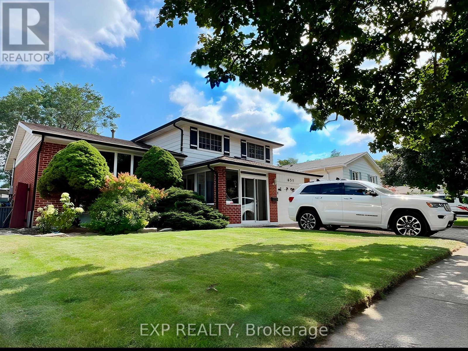 Property at 651 ARTREVA CRESCENT image 1