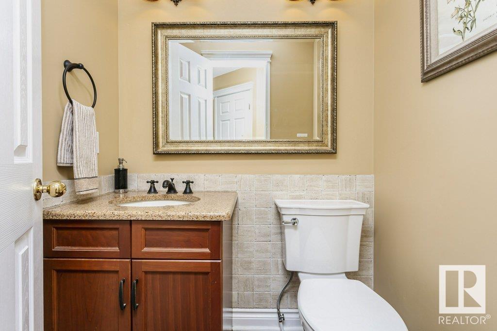 Property at 10337 176A AV NW image 3