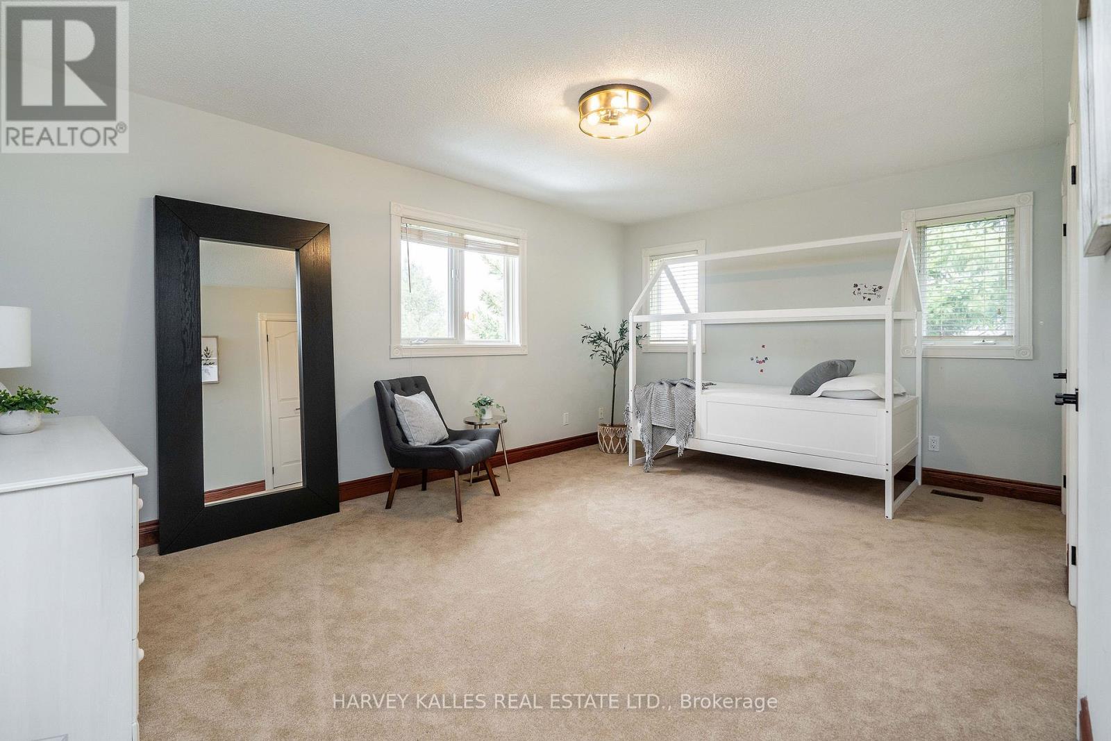 21 Turtle Lake Drive, Halton Hills, Ontario  L7J 2W7 - Photo 30 - W12030952