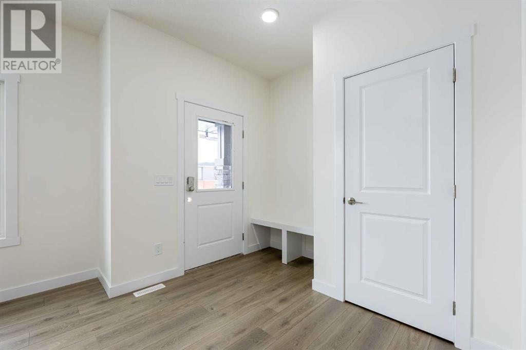 Property at 529 Clearwater Heath image 4