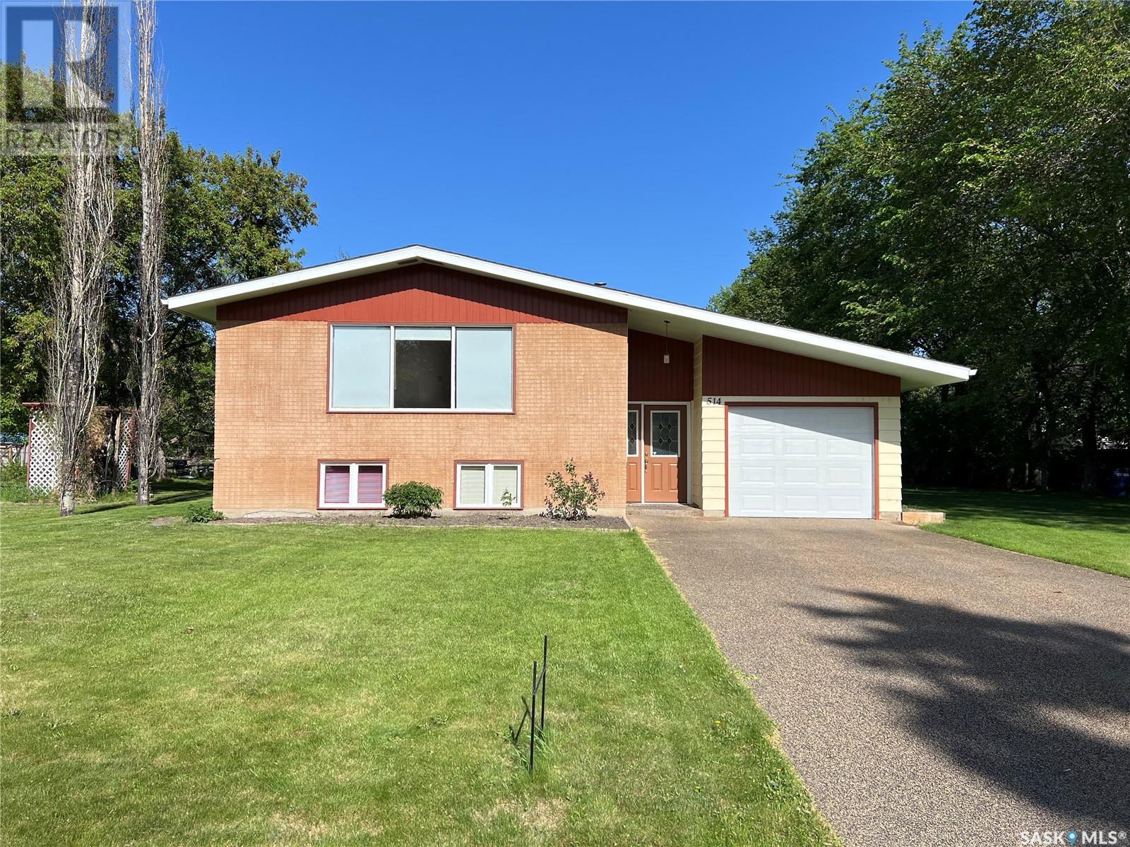 514 2nd STREET E, meadow lake, Saskatchewan