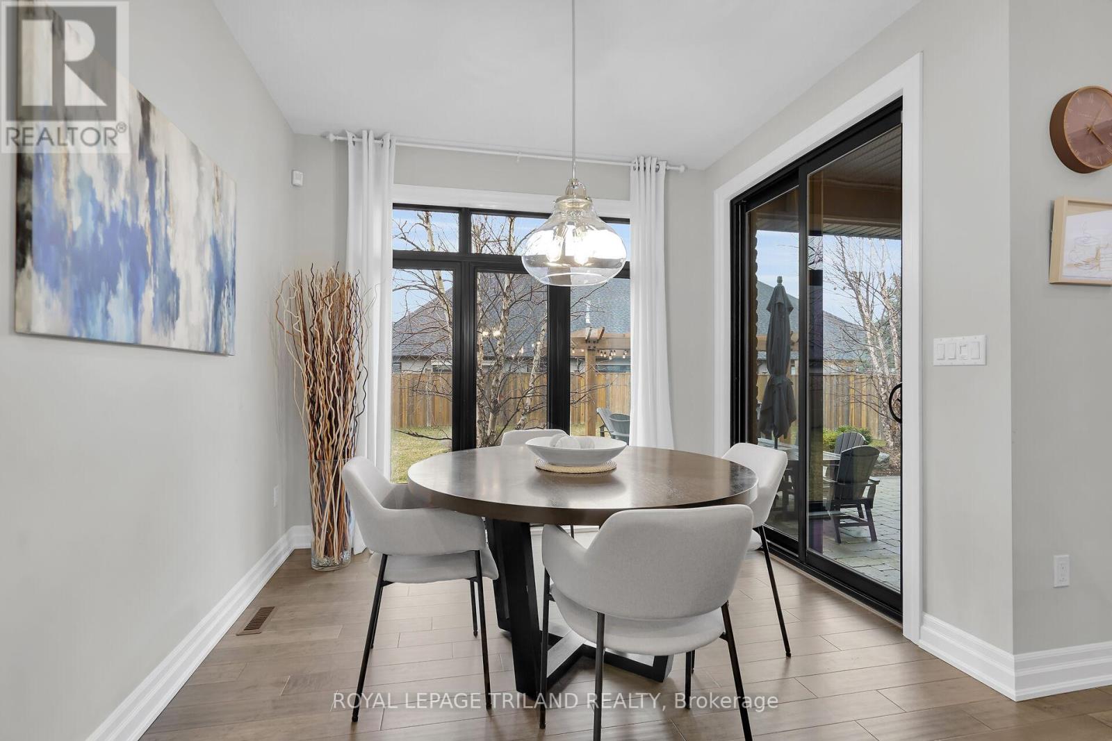 Photo 17 of 50 for 218 - 9861 Glendon Drive