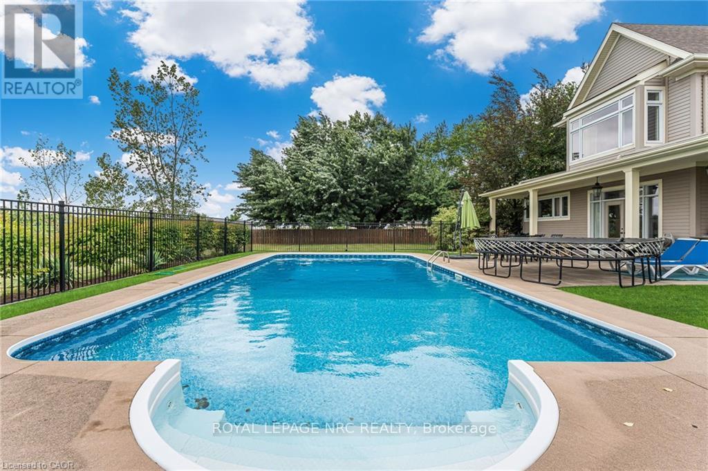 915 Queenston Road S, Niagara-On-The-Lake, Ontario  L0S 1J0 - Photo 9 - X12051267