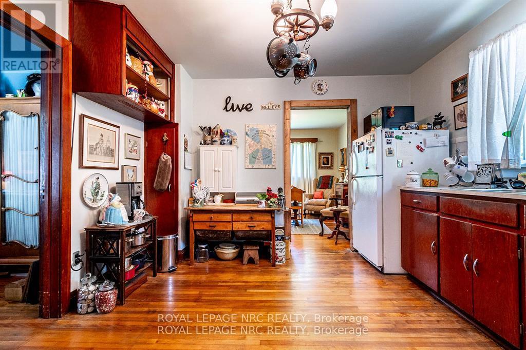 Property at 164 WILLIAM STREET image 3