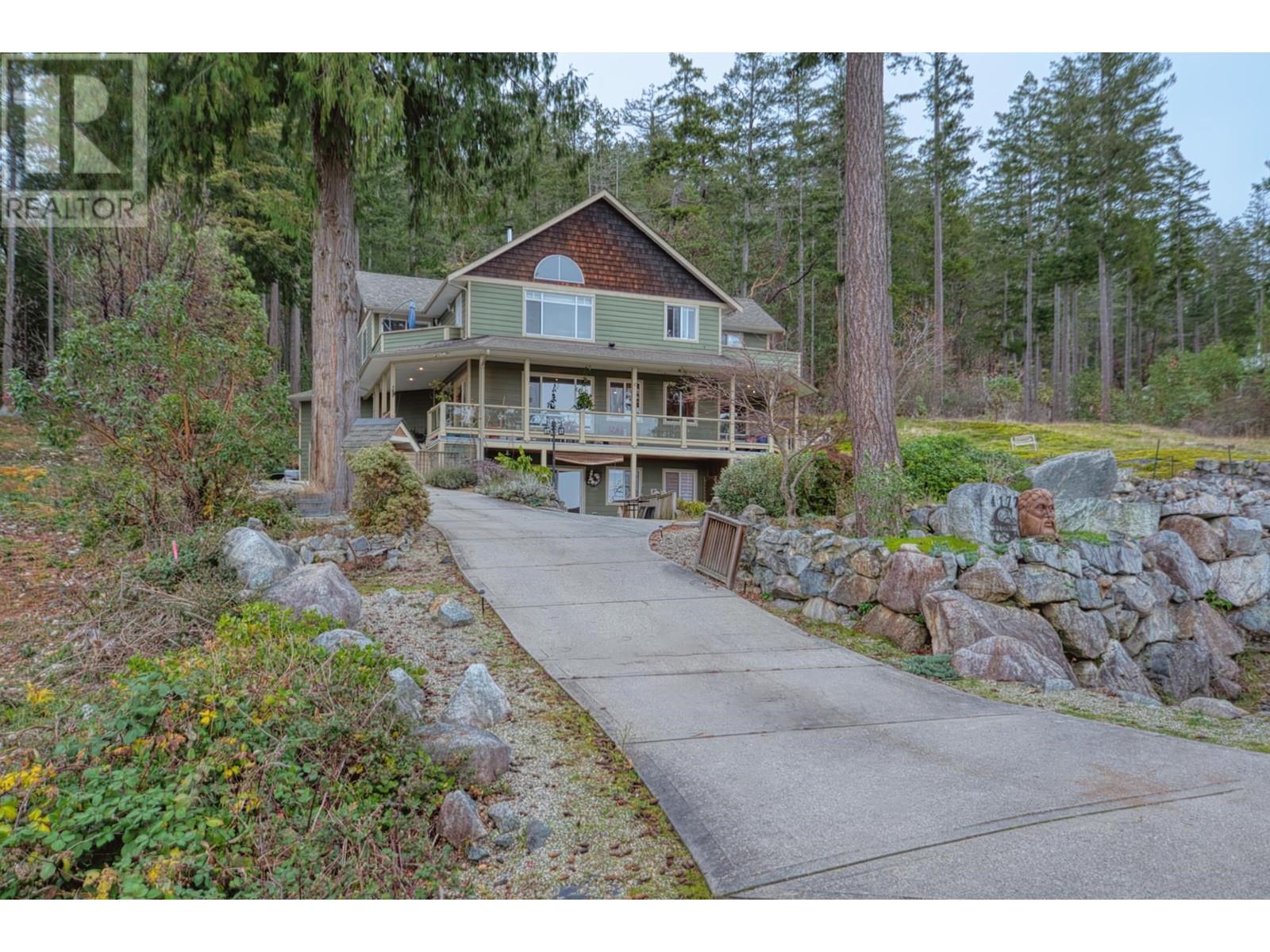 4177 Johnston Heights Drive, Garden Bay, British Columbia  V0N 1S1 - Photo 3 - R2950950