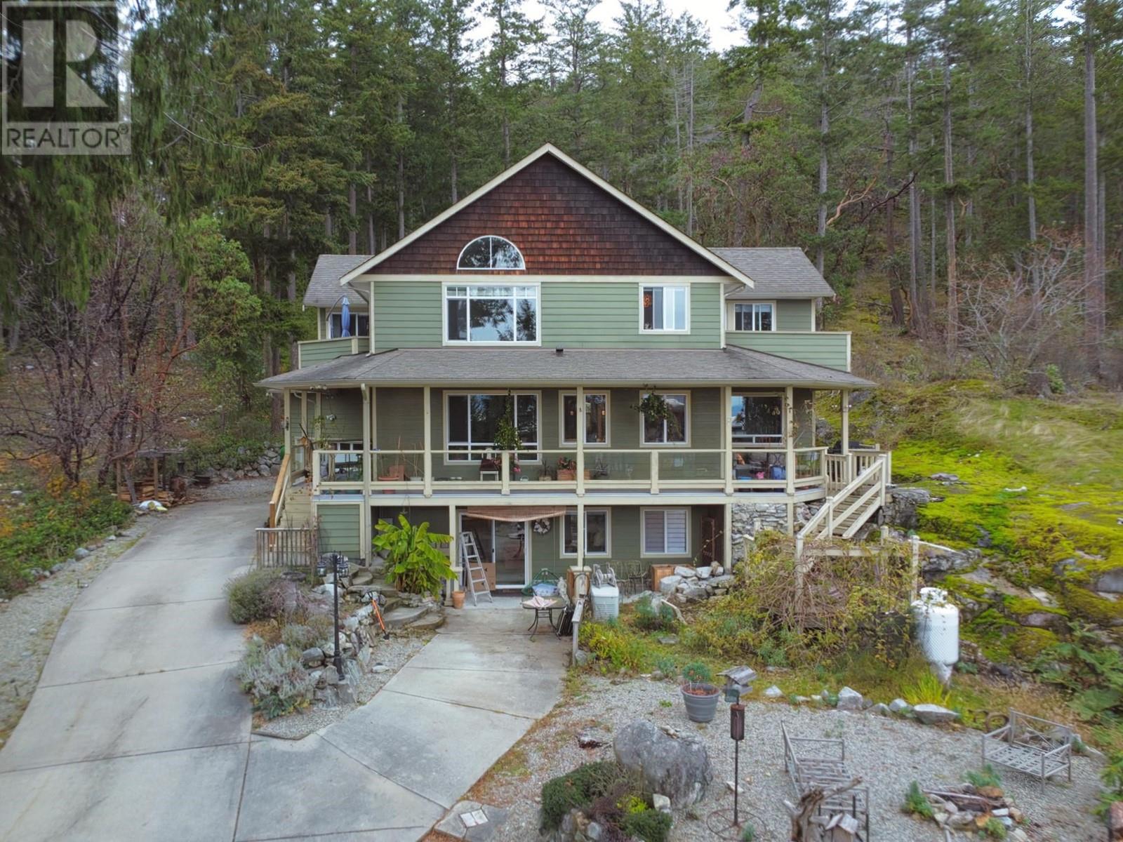 4177 Johnston Heights Drive, Garden Bay, British Columbia  V0N 1S1 - Photo 2 - R2950950