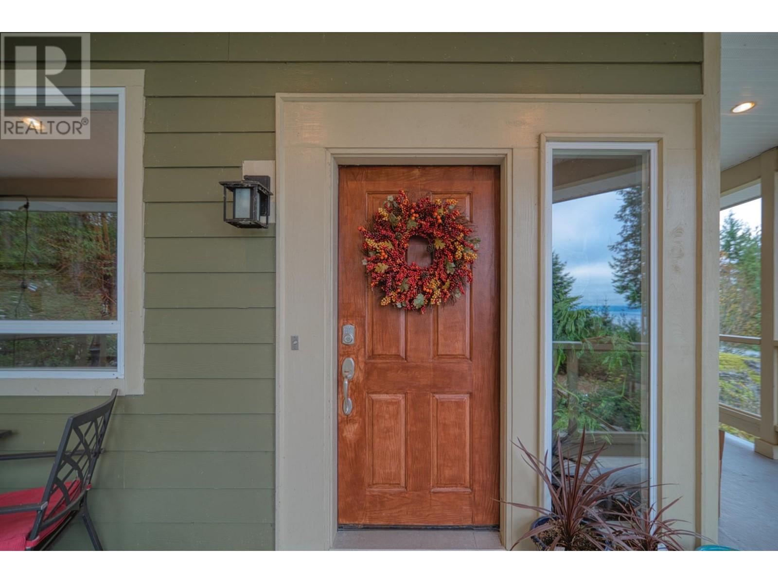 4177 Johnston Heights Drive, Garden Bay, British Columbia  V0N 1S1 - Photo 8 - R2950950