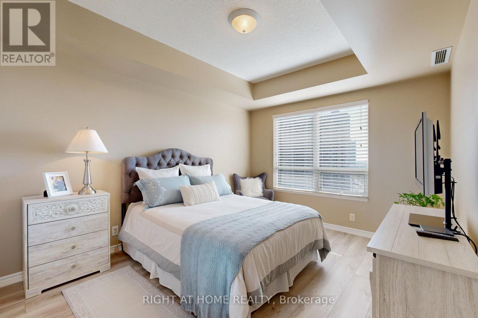 1009 - 9235 Jane Street, Vaughan, Ontario  L6A 0J8 - Photo 17 - N12051253