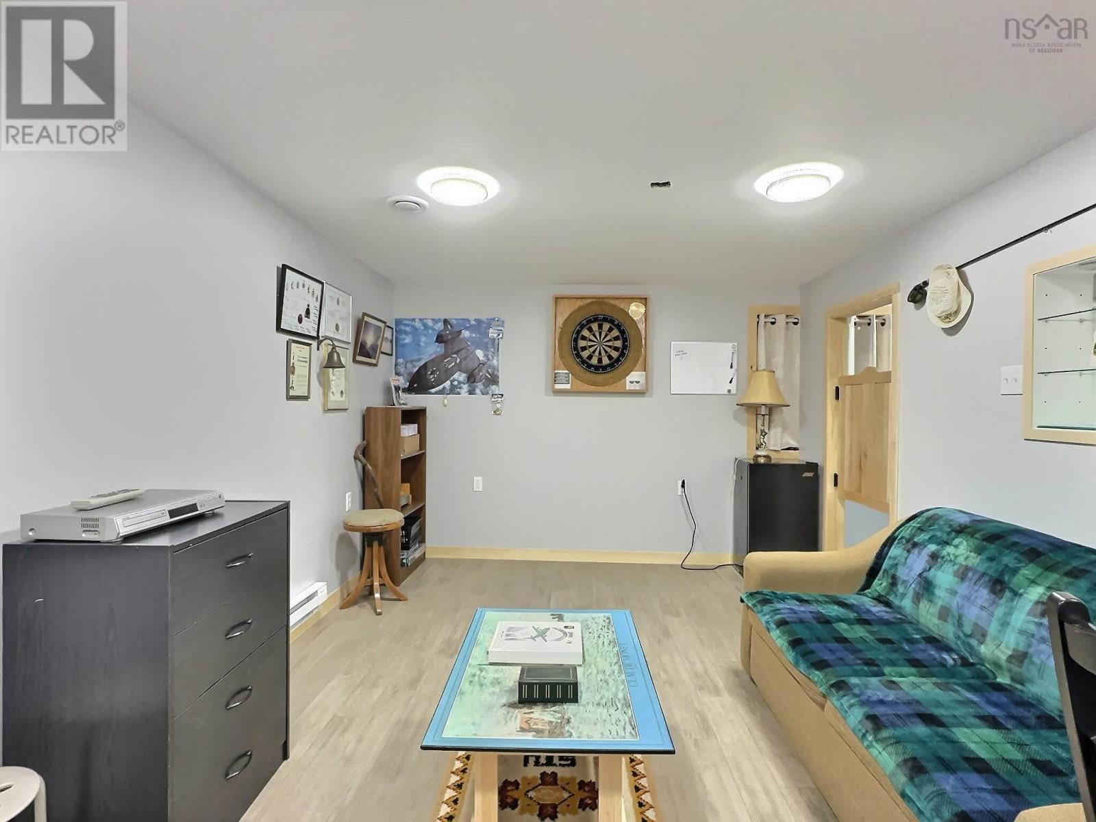 136 Mclean Street, Truro, Nova Scotia  B2N 4W3 - Photo 10 - 202506279