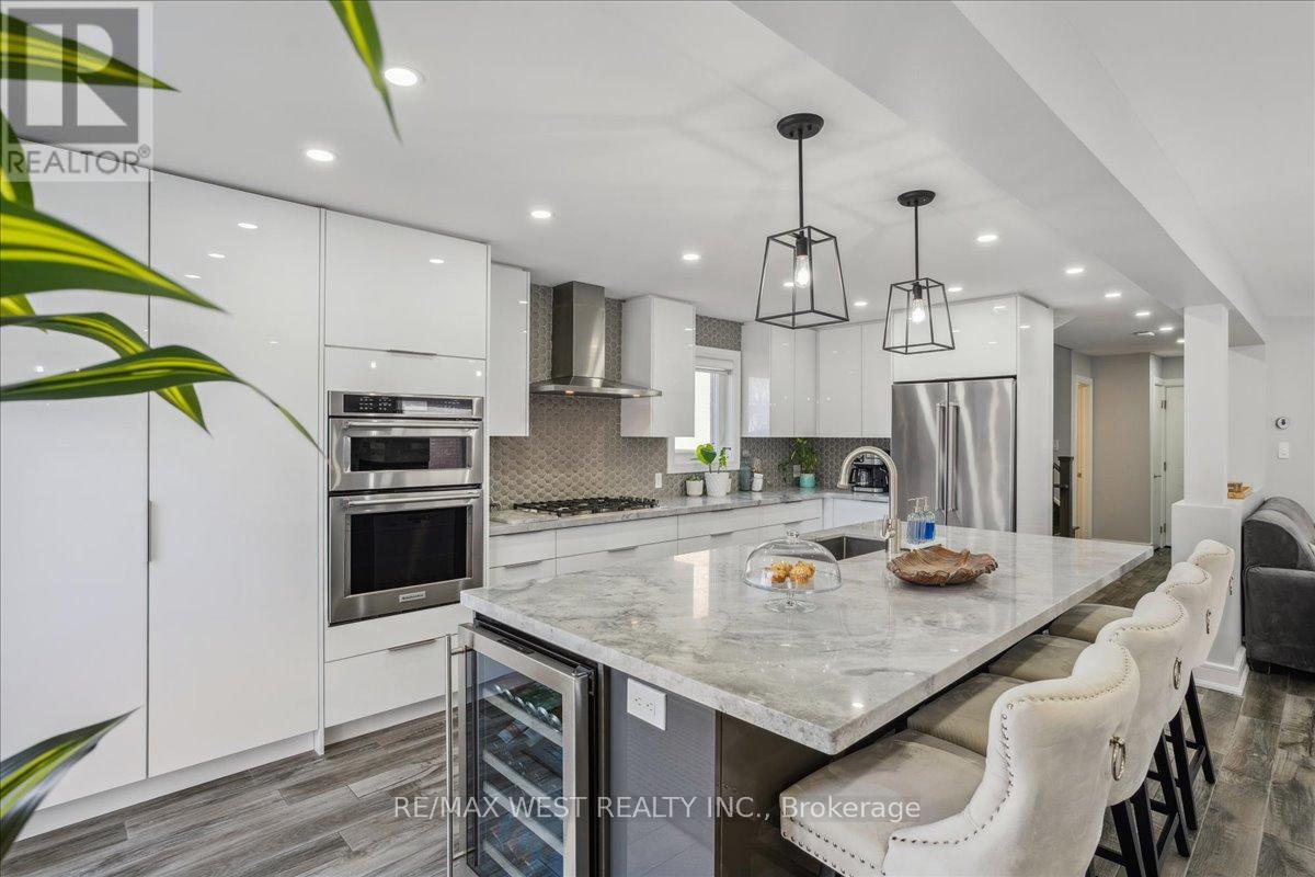 Property at 2 WATERBURY STREET image 5