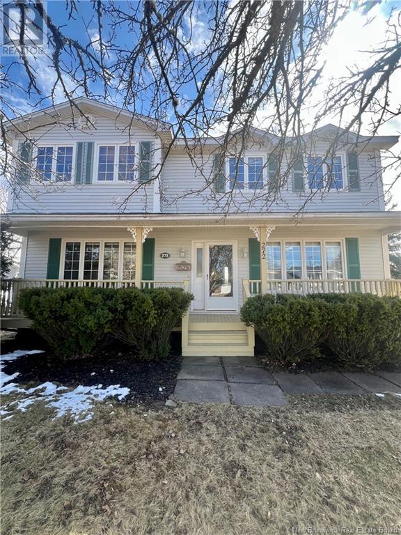 Property at 272 Gaspe image 2