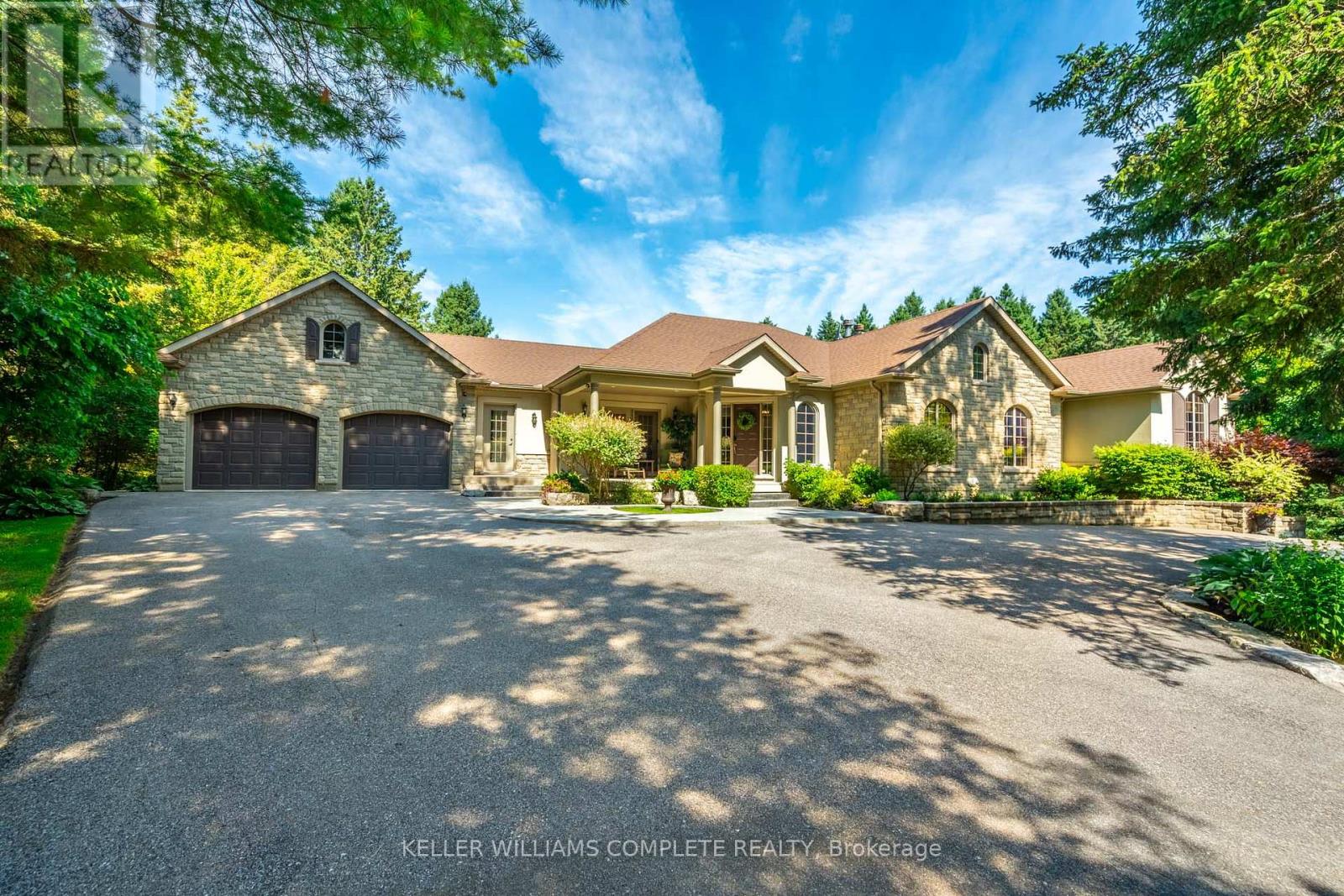 18 Westie Road, Brantford, Ontario  N3T 5L4 - Photo 3 - X12051270