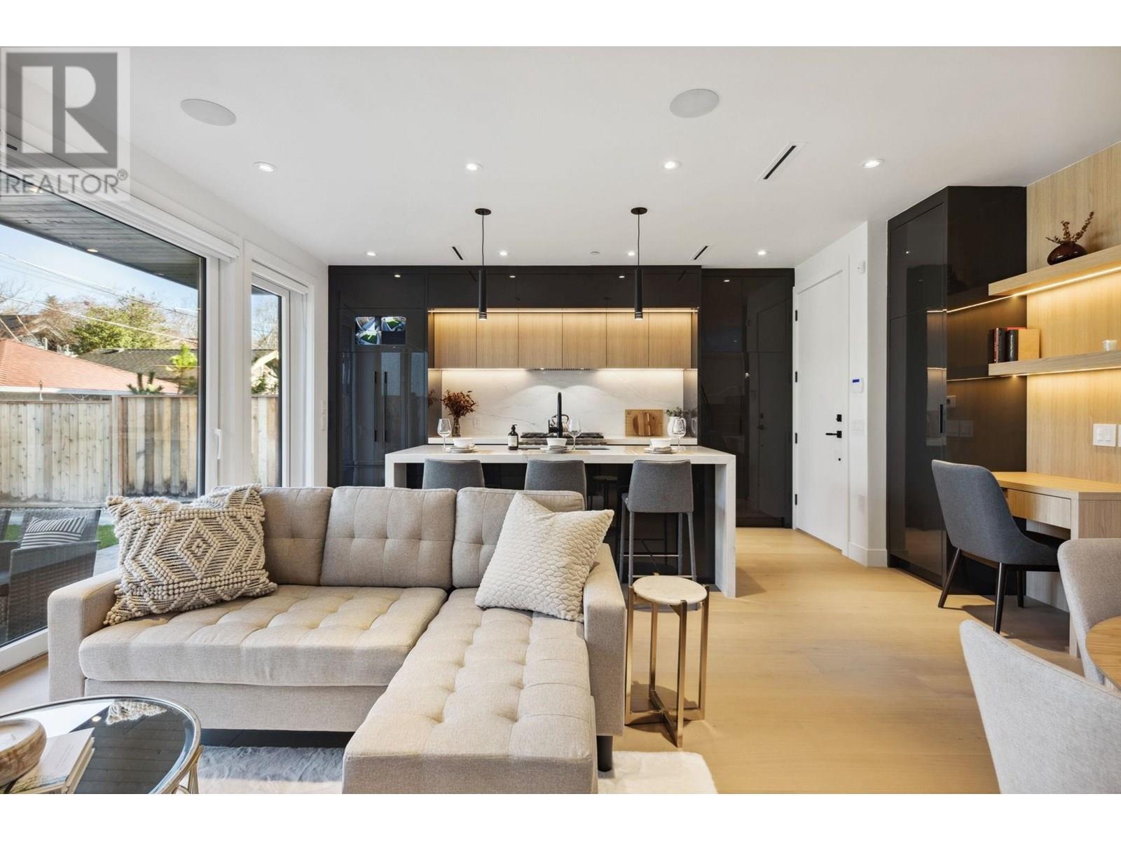 2 3081 W 14th Avenue, Vancouver, British Columbia  V6K 2X7 - Photo 6 - R2979502