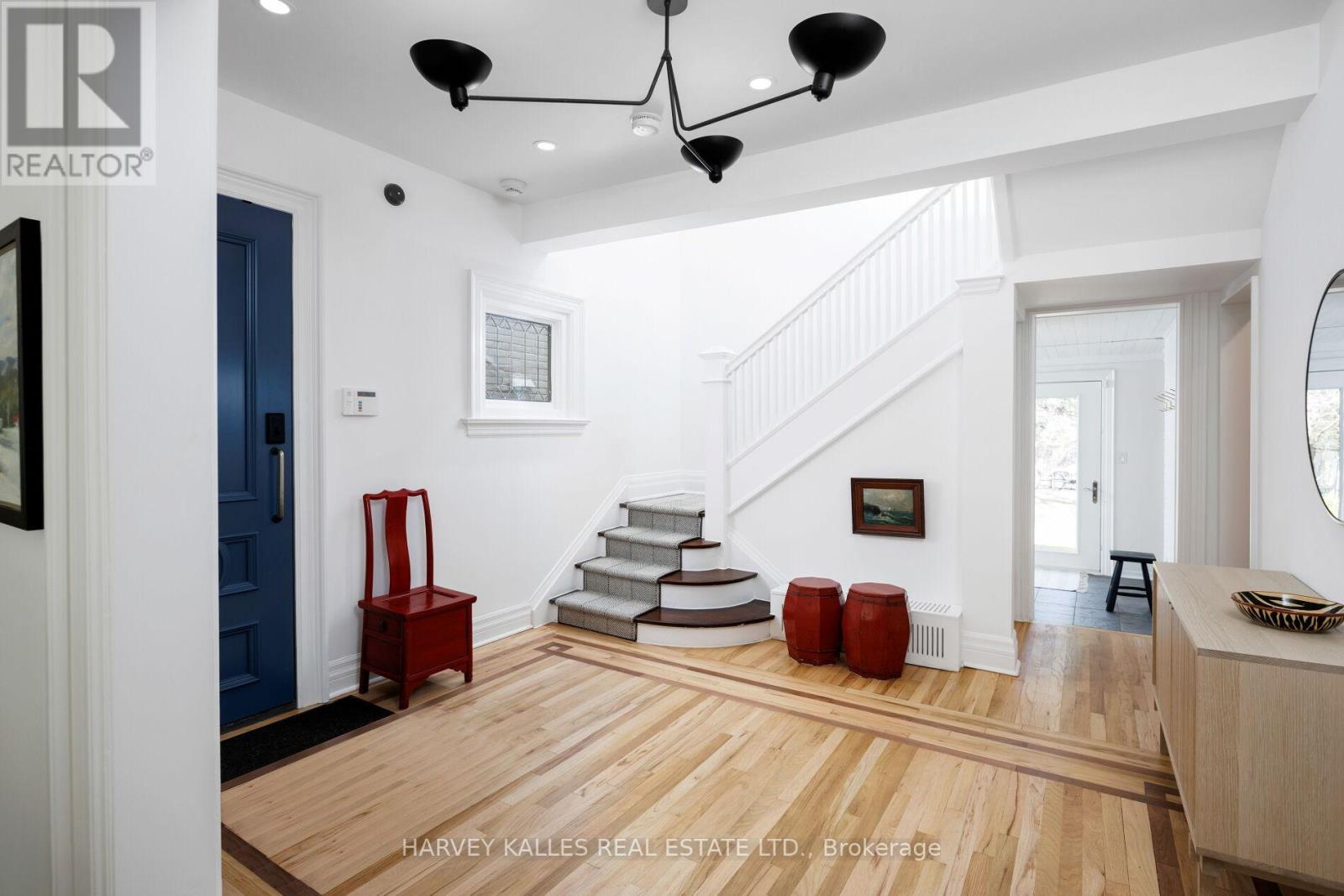 Property at 11 HAWTHORN AVENUE image 3