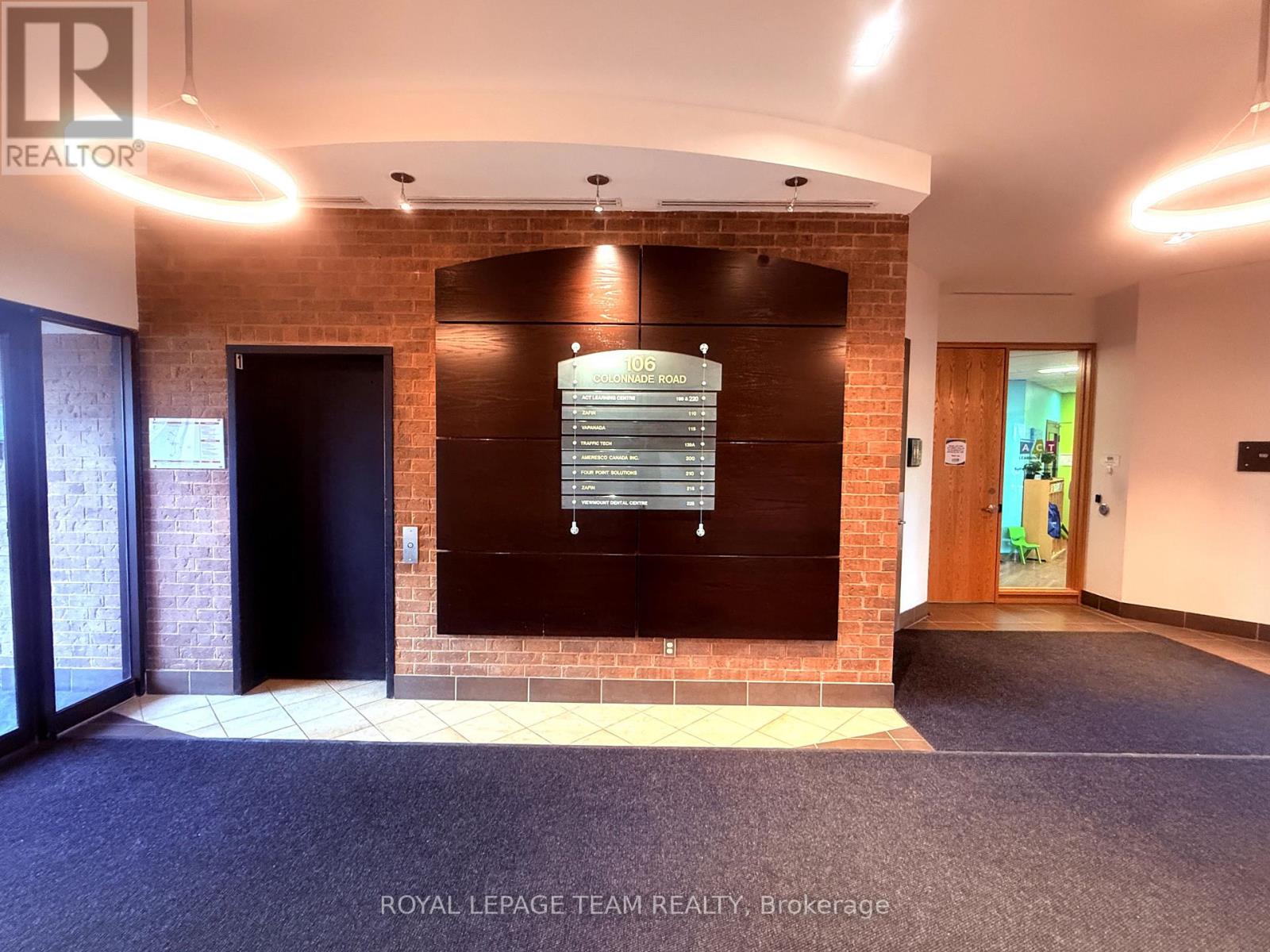 115 - 106 Colonnade Road, Ottawa, Ontario  K2E 7L6 - Photo 4 - X12051341