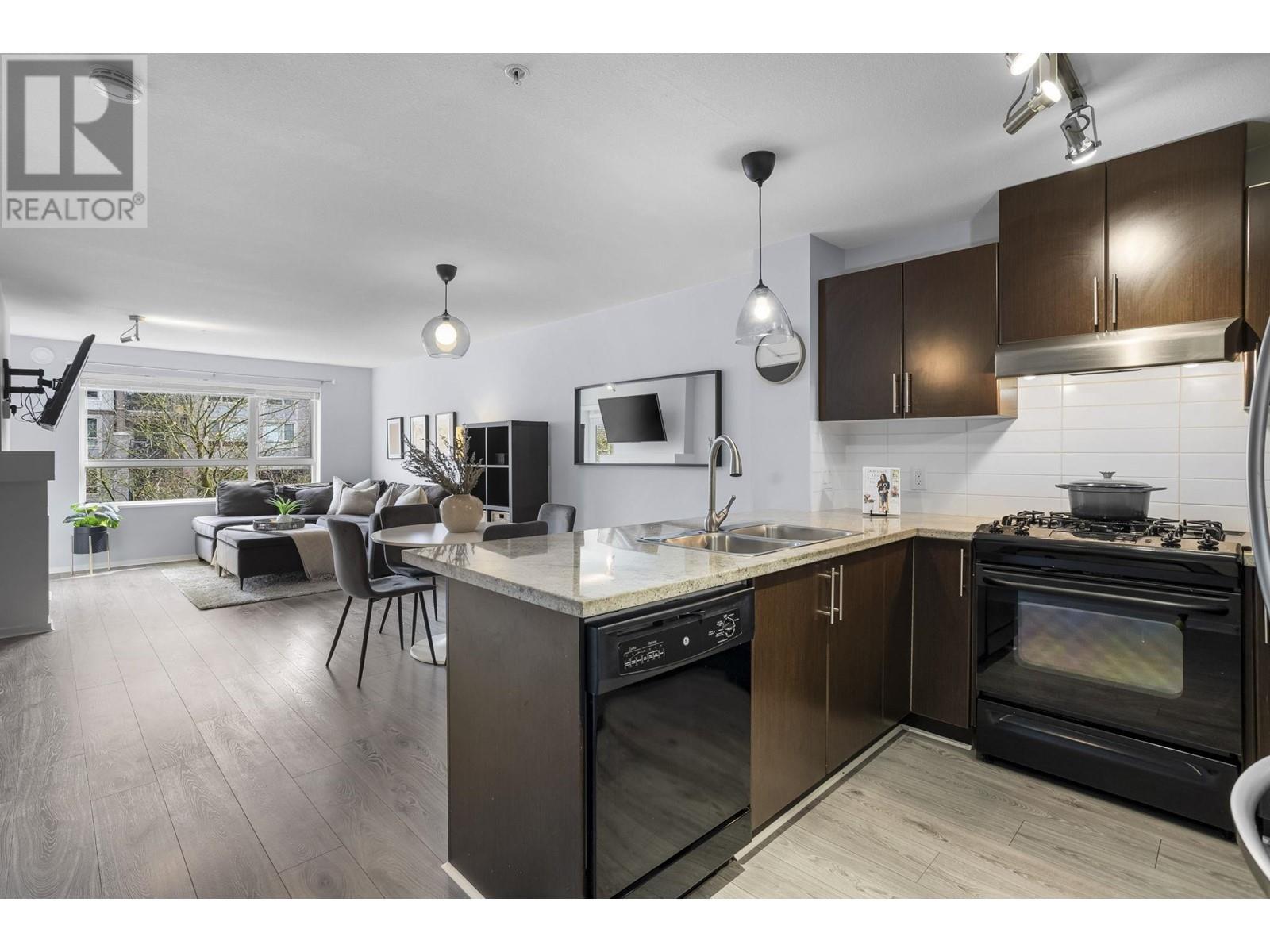 313 700 KLAHANIE DRIVE, port moody, British Columbia
