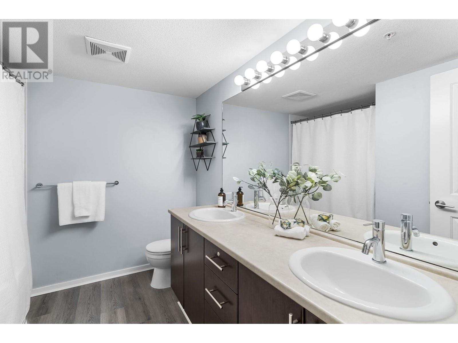 313 700 Klahanie Drive, Port Moody, British Columbia  V3H 5L3 - Photo 16 - R2983508
