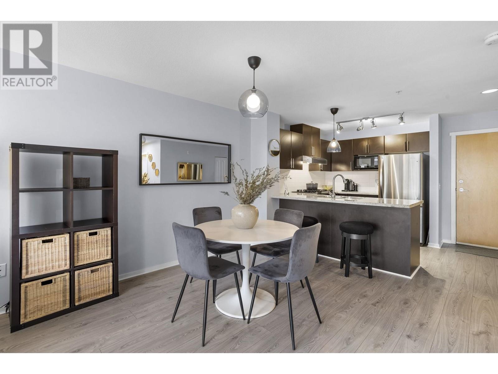 313 700 Klahanie Drive, Port Moody, British Columbia  V3H 5L3 - Photo 6 - R2983508