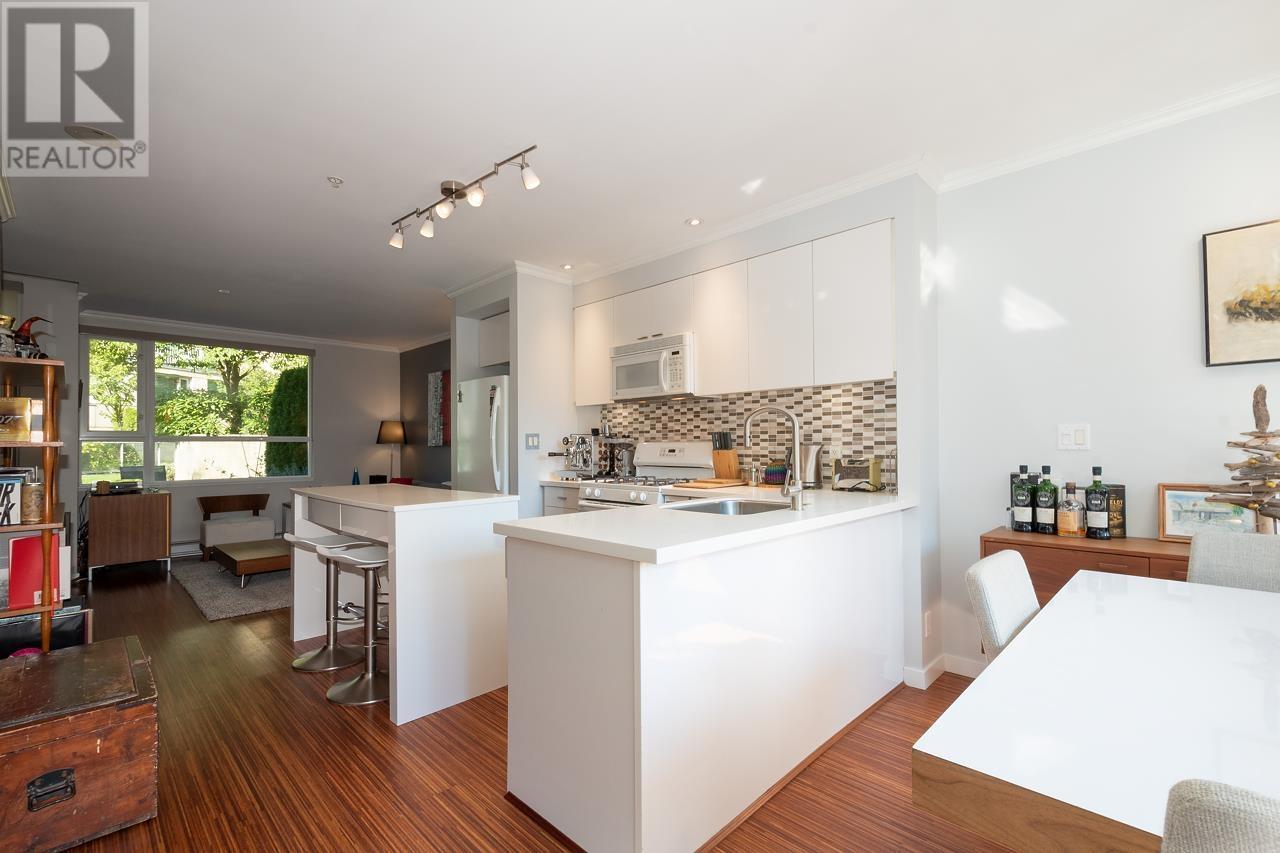 2717 Prince Edward Street, Vancouver, British Columbia  V5T 4V8 - Photo 2 - R2983535