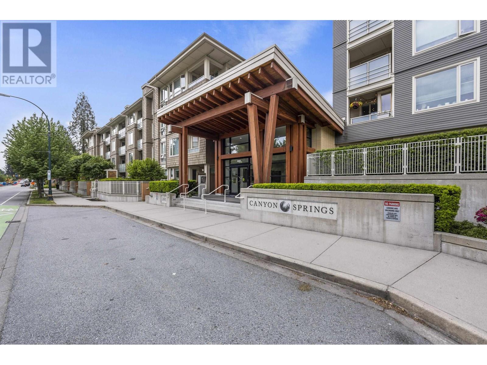 203 2665 Mountain Highway, North Vancouver, British Columbia  V7J 0A8 - Photo 3 - R2983536