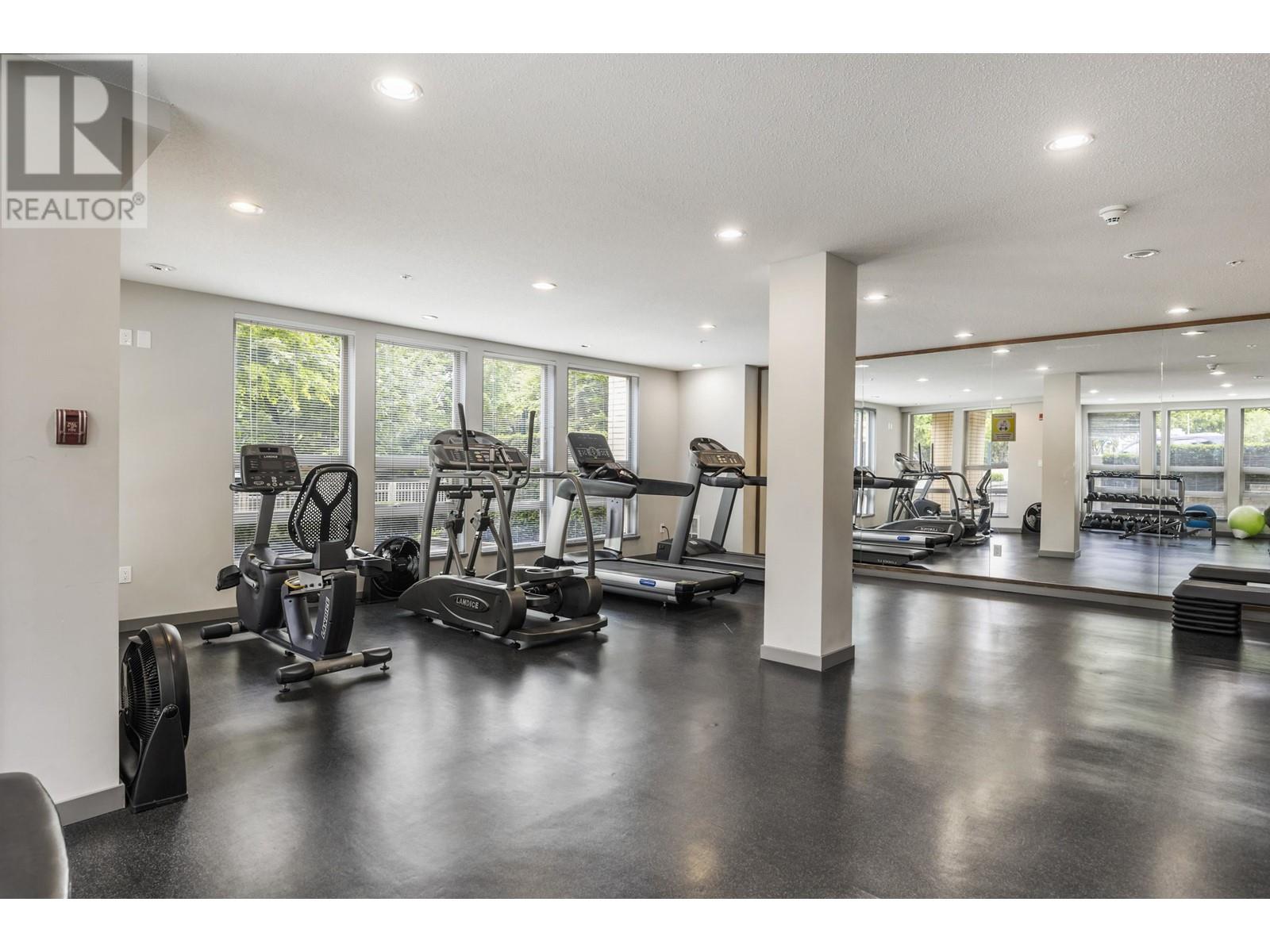203 2665 Mountain Highway, North Vancouver, British Columbia  V7J 0A8 - Photo 34 - R2983536