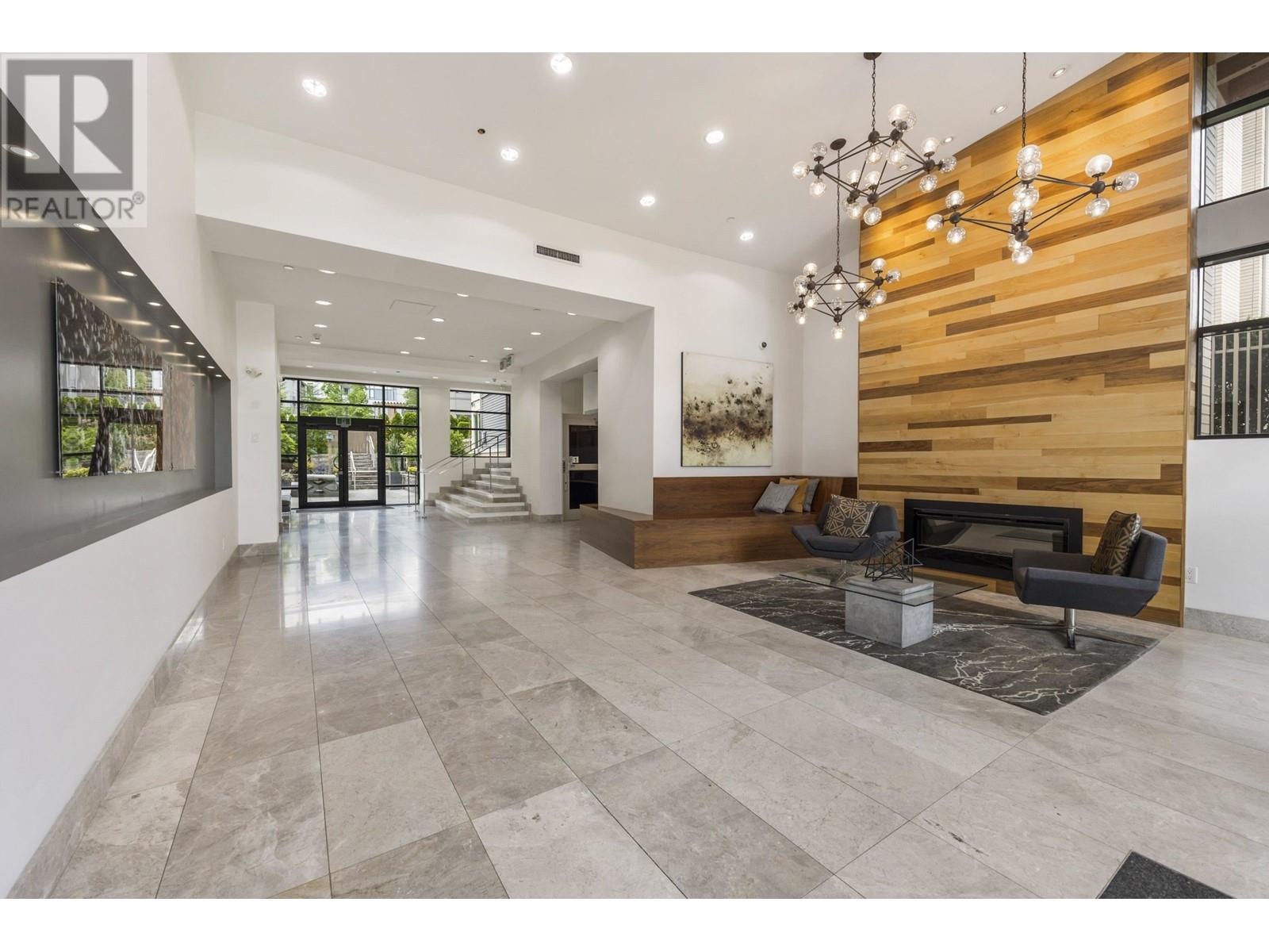 203 2665 Mountain Highway, North Vancouver, British Columbia  V7J 0A8 - Photo 4 - R2983536