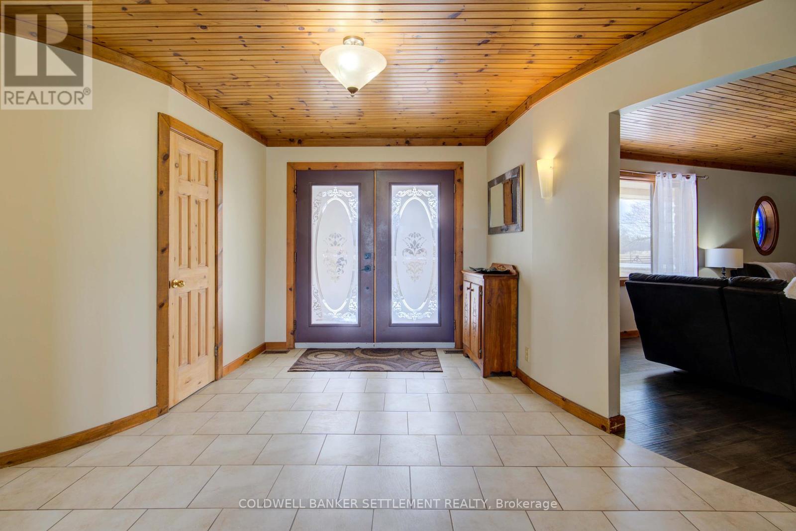 Property at 111 FERRIER ROAD E image 4
