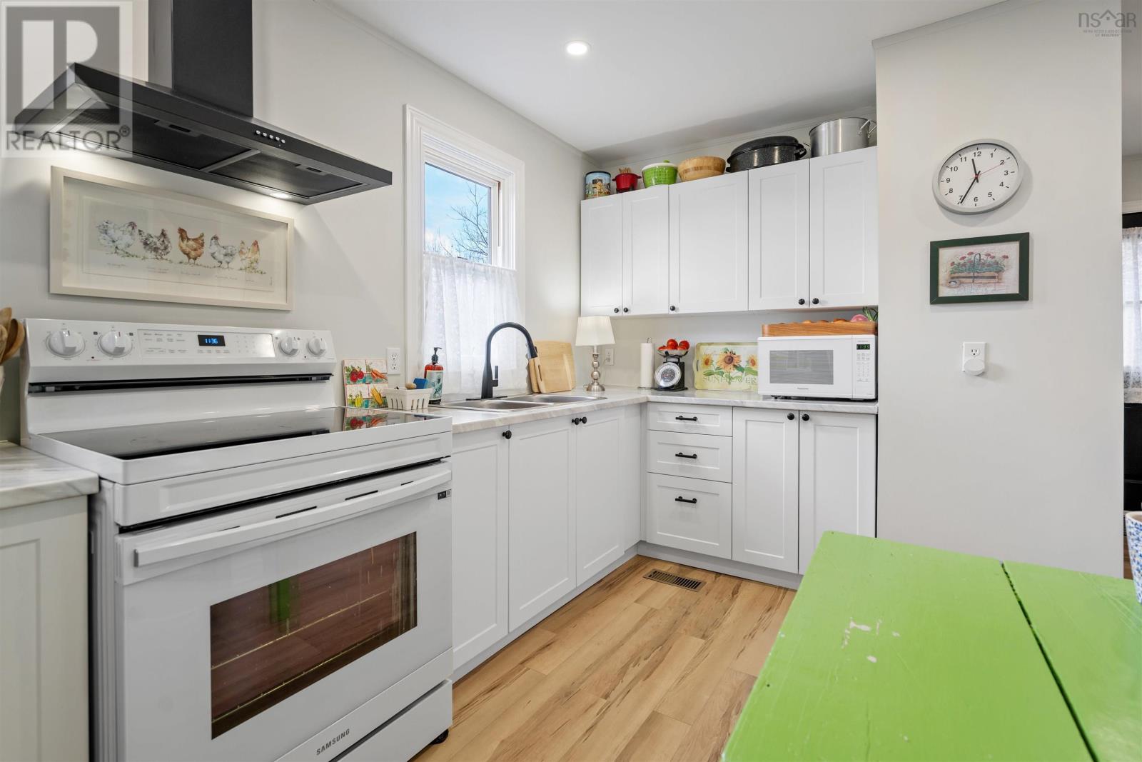 15 Westminster Avenue, Amherst, Nova Scotia  B4H 3V1 - Photo 28 - 202506272