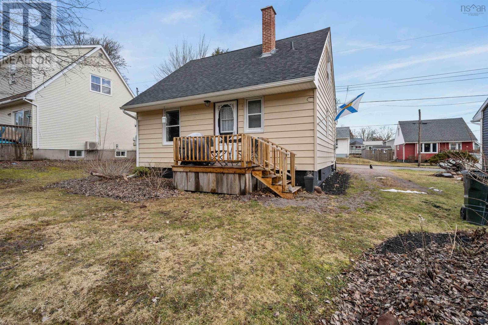 15 Westminster Avenue, Amherst, Nova Scotia  B4H 3V1 - Photo 8 - 202506272