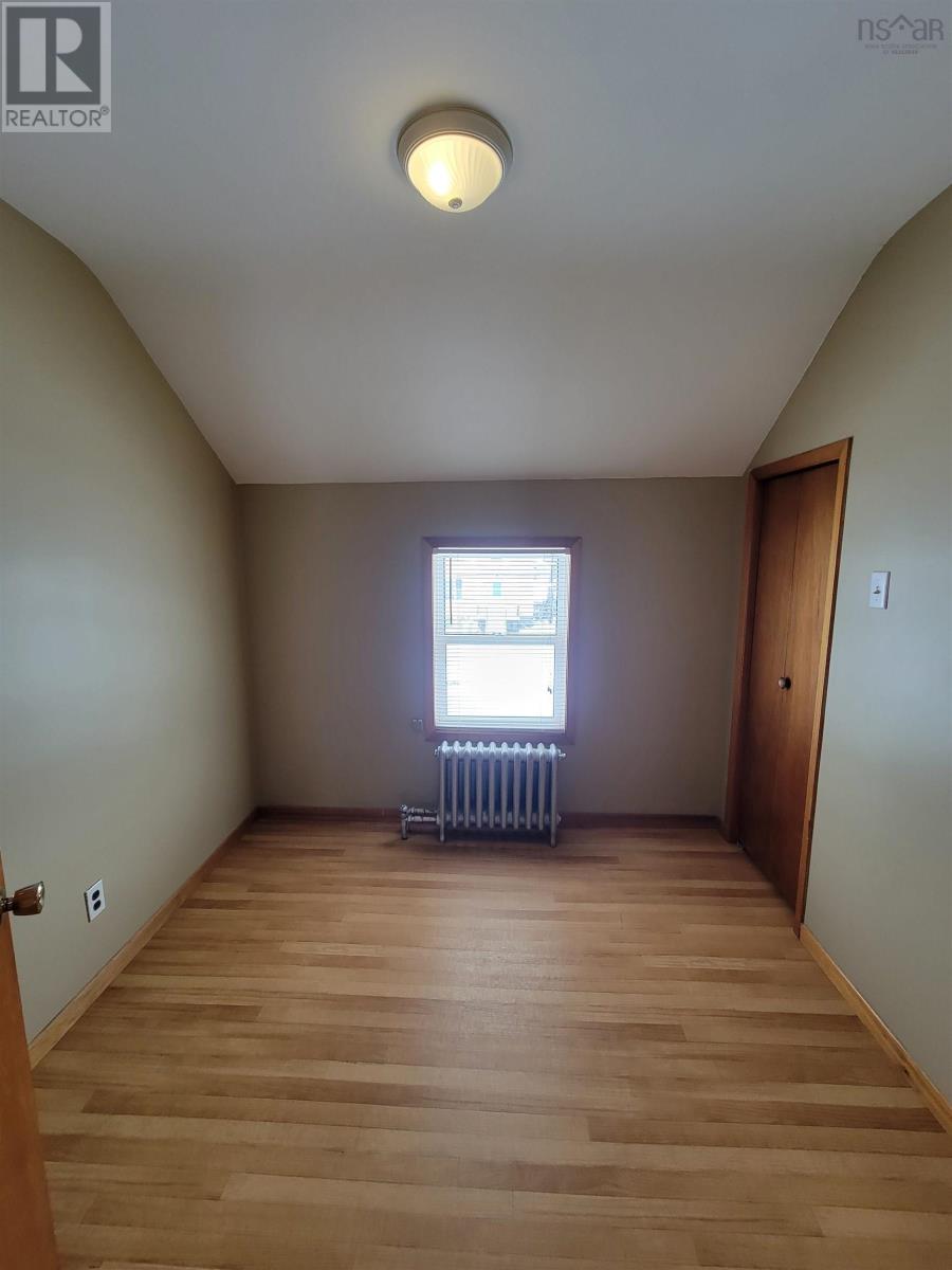 93 Manse Street, Sydney, Nova Scotia  B1N 1C8 - Photo 15 - 202506287