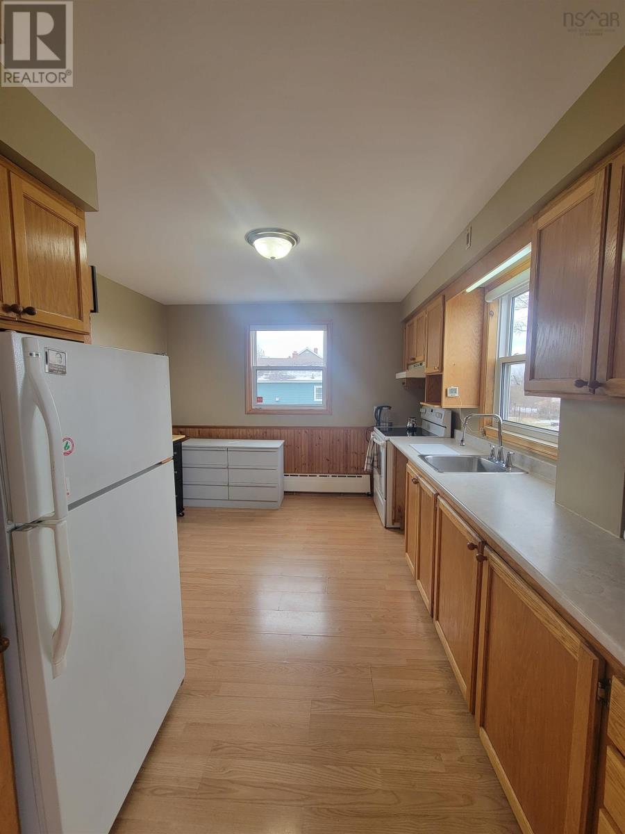 93 Manse Street, Sydney, Nova Scotia  B1N 1C8 - Photo 6 - 202506287