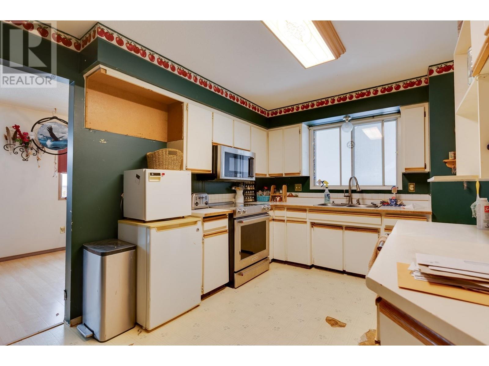 Property at 387 MULLETT CRESCENT image 5