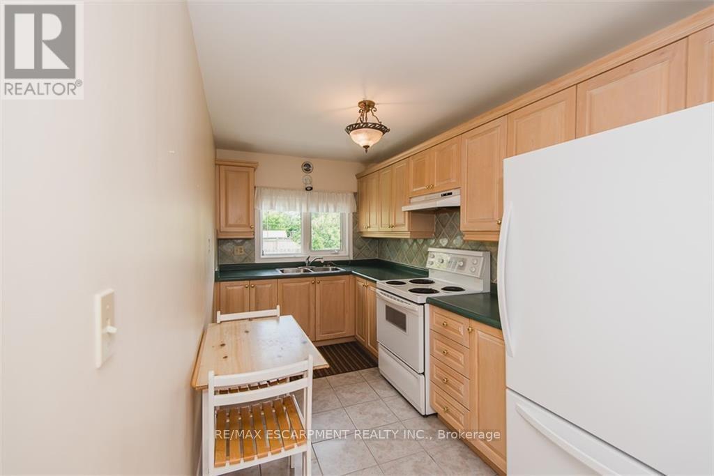 Property at 13 NEW MOUNTAIN ROAD image 4