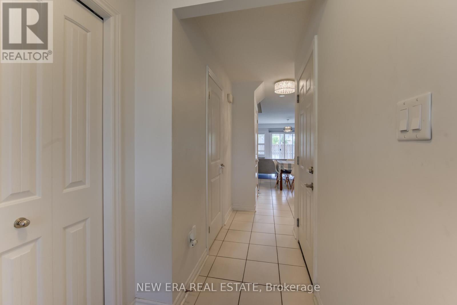 Property at 34 ARLINGTON CRESCENT image 5