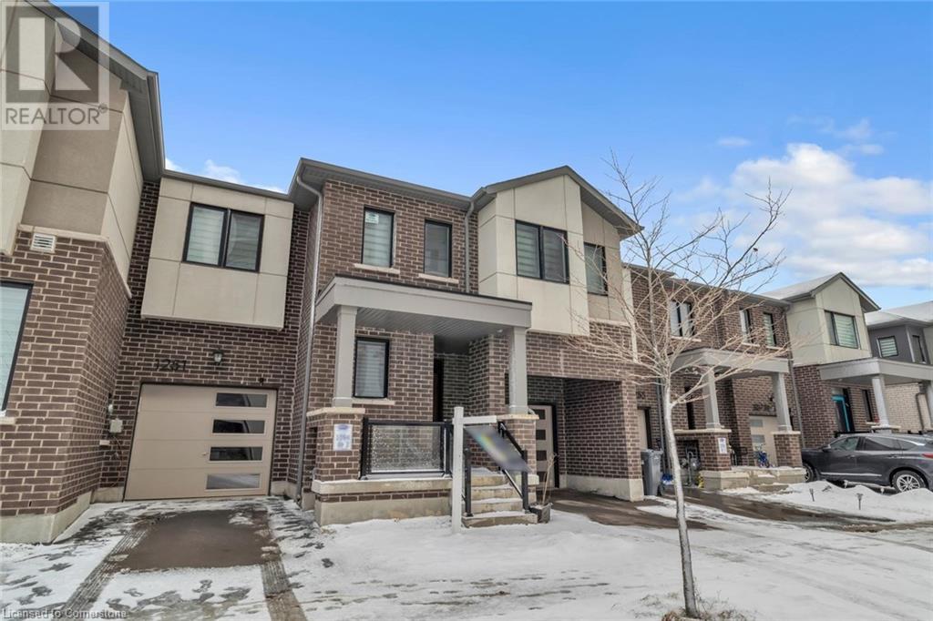 Property at 1253 DIAS Landing image 3