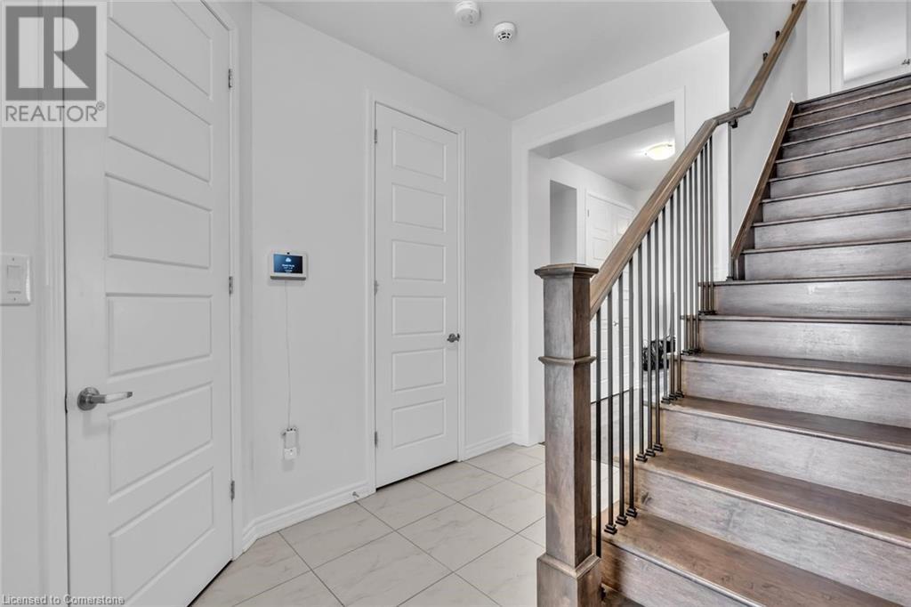 Property at 1253 DIAS Landing image 5