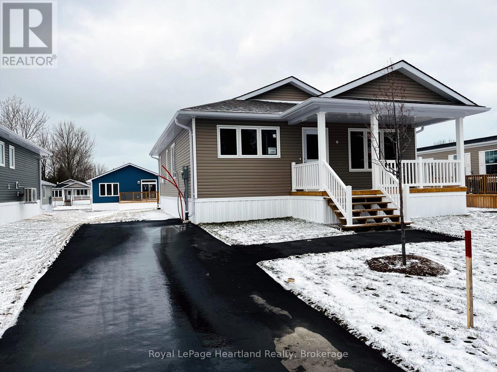 11 Lookout Lane N, Ashfield-Colborne-Wawanosh, Ontario  N7A 0C1 - Photo 18 - X12047532