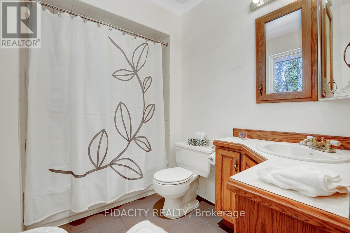 136 Grey Stone Drive, Ottawa, Ontario  K0A 1L0 - Photo 11 - X12051411