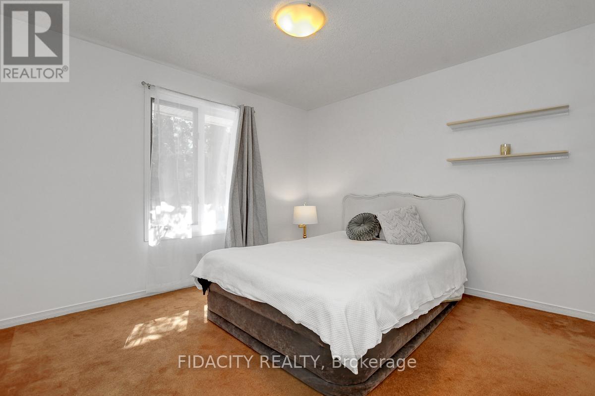 136 Grey Stone Drive, Ottawa, Ontario  K0A 1L0 - Photo 12 - X12051411