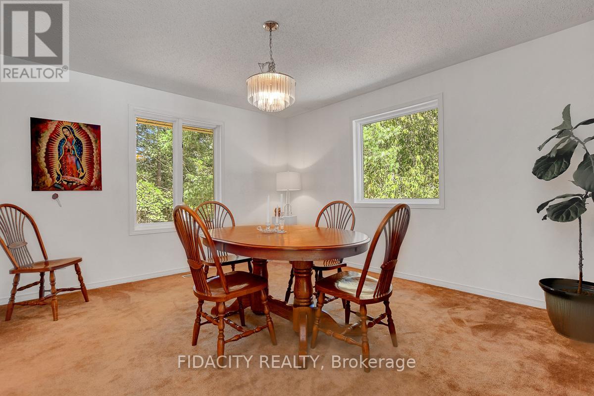 136 Grey Stone Drive, Ottawa, Ontario  K0A 1L0 - Photo 7 - X12051411