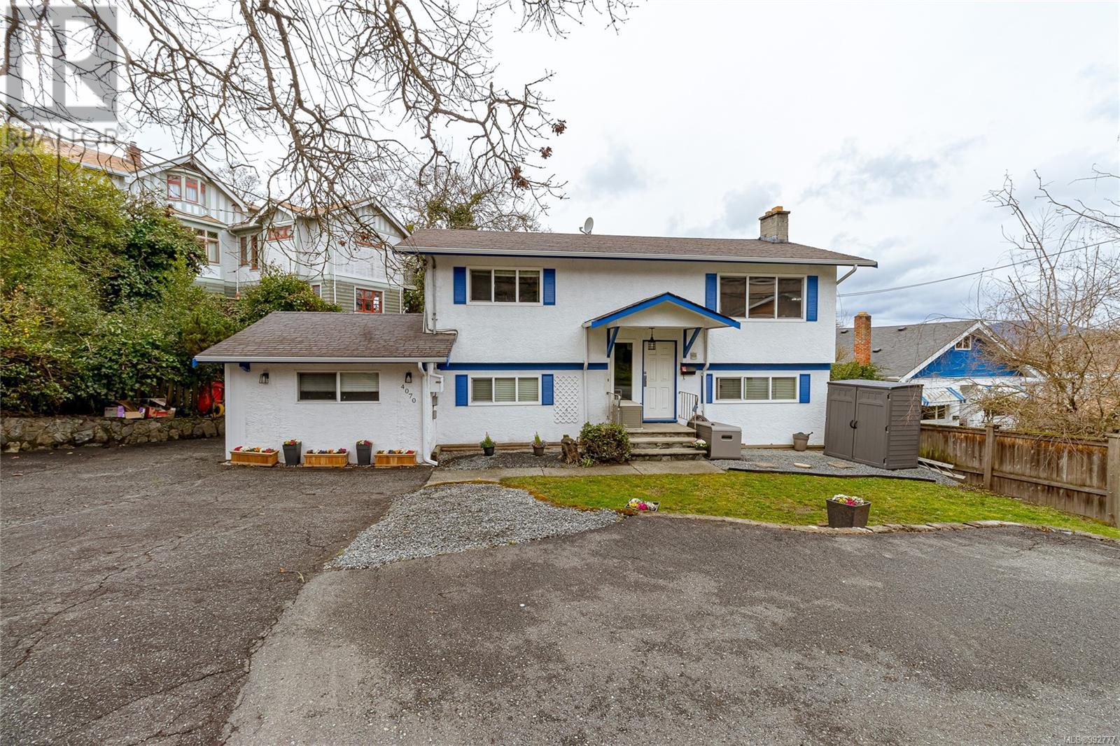 Property at 4070 Carey Rd image 3