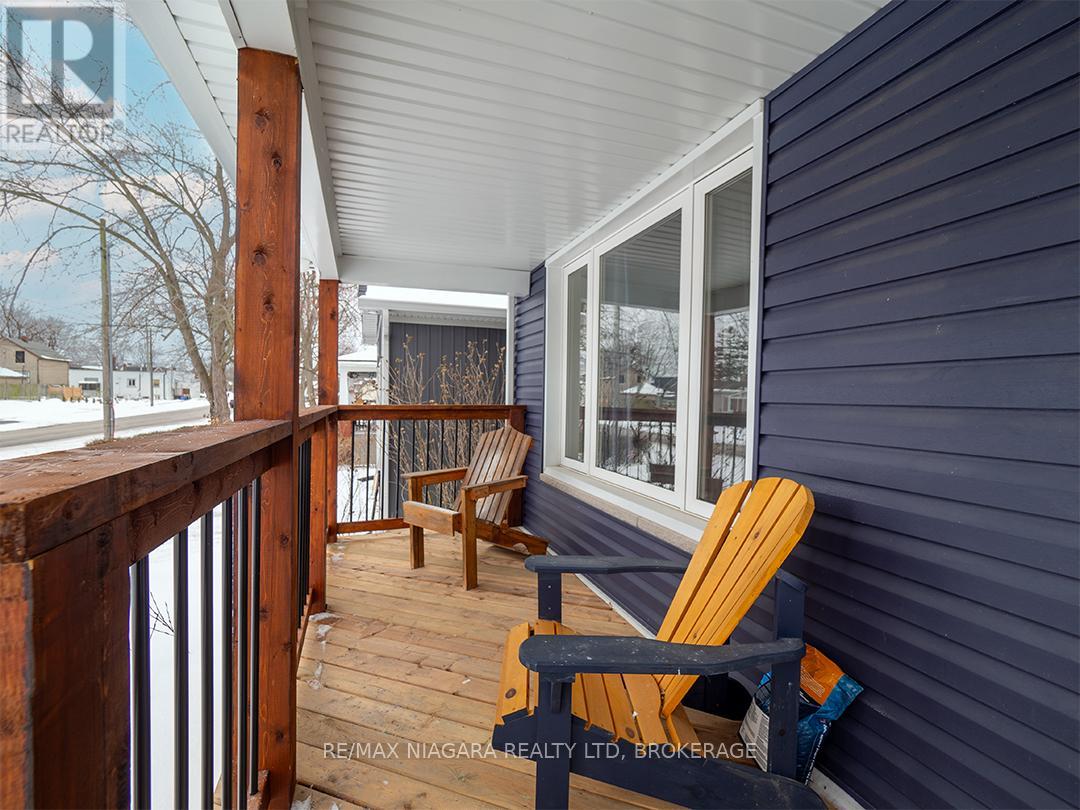 Property at 34 HUMBOLDT PARKWAY image 3