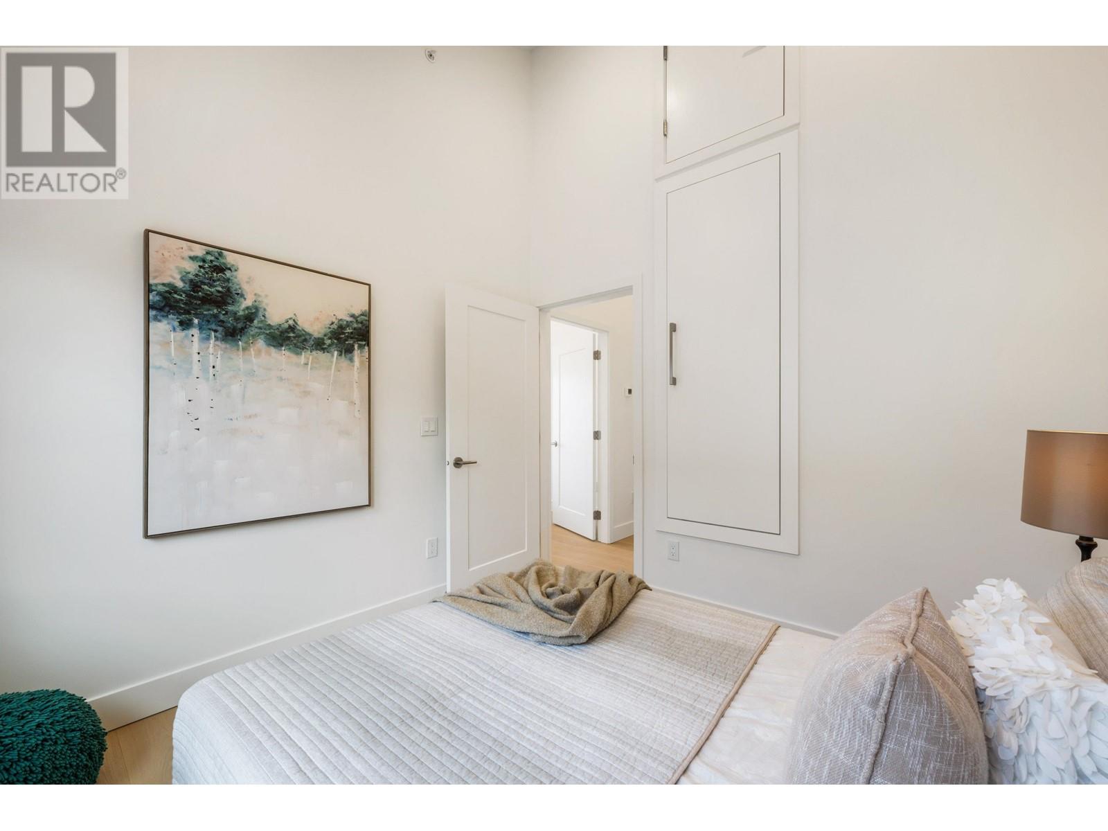 Listing Picture 20 of 27 : 1315 E 18TH AVENUE, Vancouver / 溫哥華 - 魯藝地產 Yvonne Lu Group - MLS Medallion Club Member