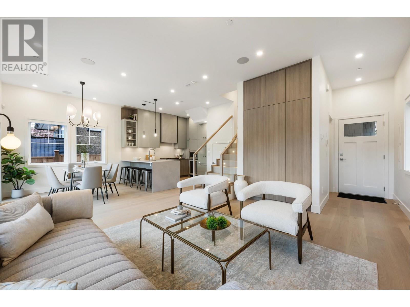 Listing Picture 3 of 27 : 1315 E 18TH AVENUE, Vancouver / 溫哥華 - 魯藝地產 Yvonne Lu Group - MLS Medallion Club Member