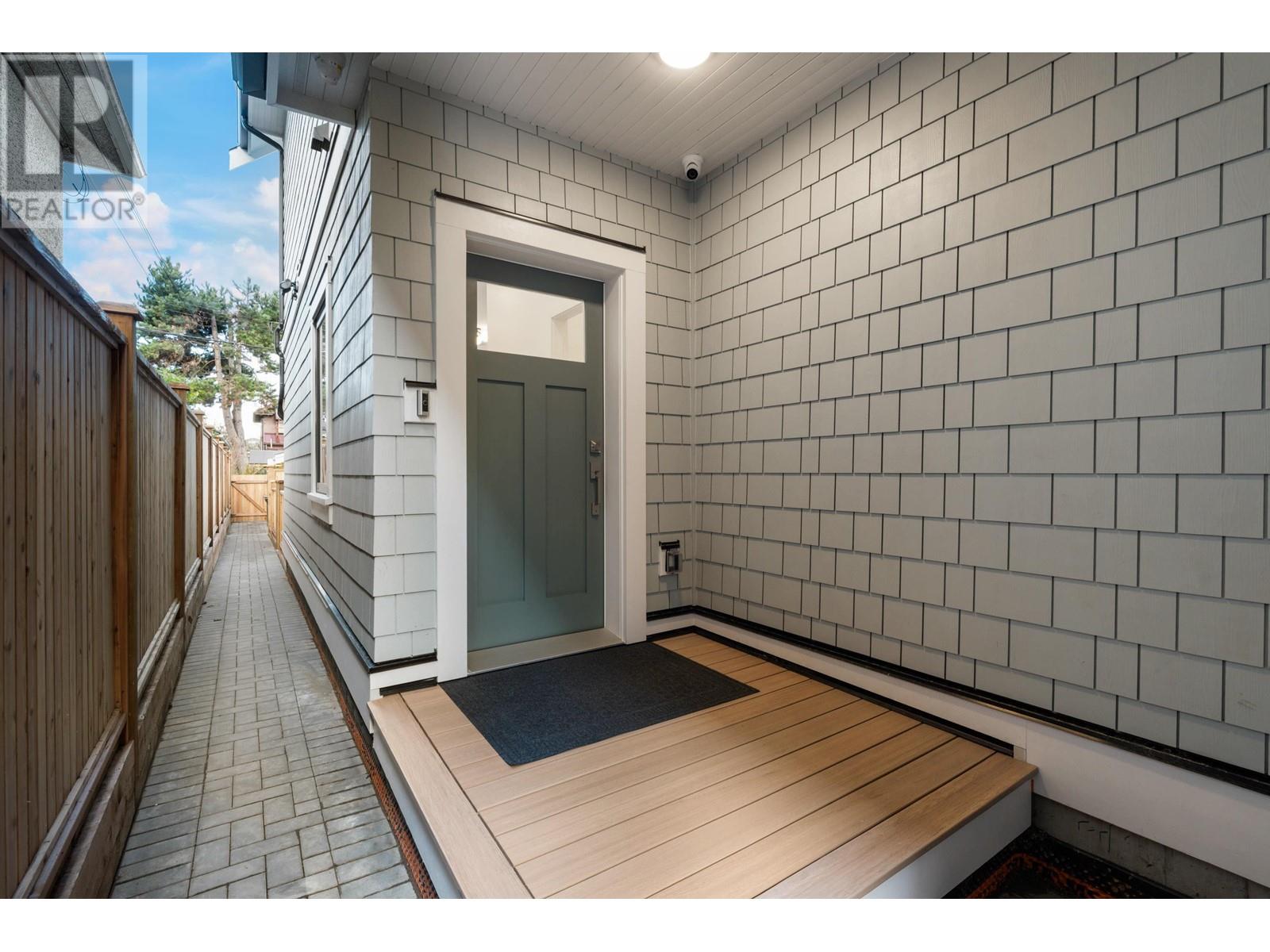 Listing Picture 27 of 27 : 1315 E 18TH AVENUE, Vancouver / 溫哥華 - 魯藝地產 Yvonne Lu Group - MLS Medallion Club Member