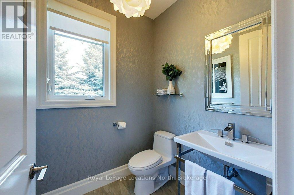 104 Hoggard Court, Blue Mountains, Ontario  N0H 2P0 - Photo 10 - X12051517